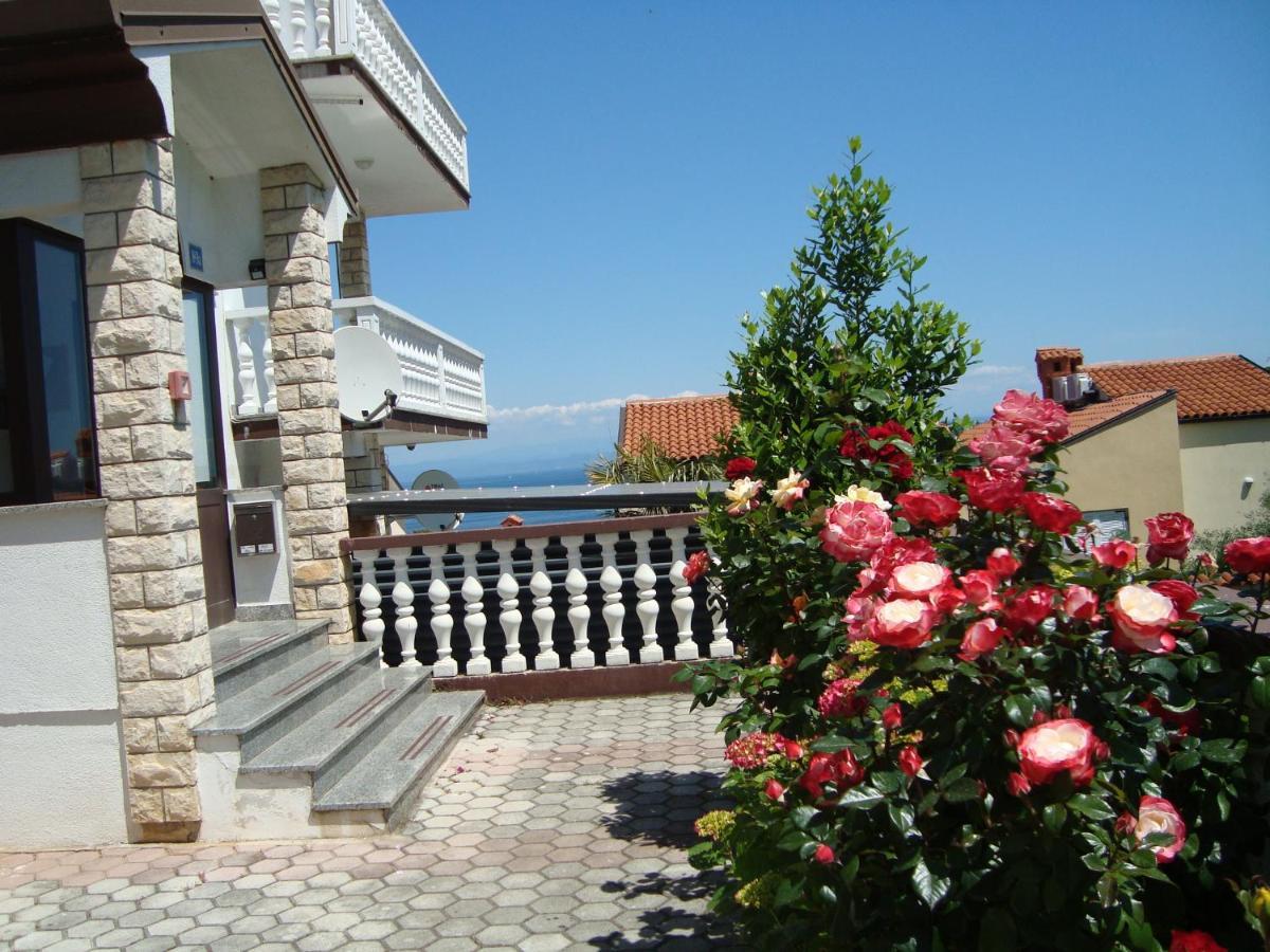Apartman Carmen Crveni Vrh Exterior foto